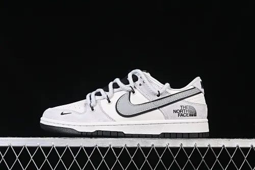 All categories Nk SB Dunk Series Nk SB Dunk Low High-end customized low-top sneakers Nk SB Dunk Low North Face joint-CDG gray and black drawstring Anniversary high-end customized low-top casual sneakers XX3168-307